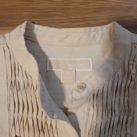 Sleeveless Cream Linen Top - Picture 2 of 8